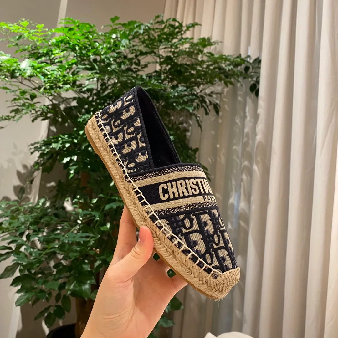 👟👟Ex-factory price 440👟👟 Women's shoes Women's clothing Dior Dior—2ssGranville 3D three-dimensional embroidered straw fisherman's shoes • Quality, original 🎁 gift box packaging • Imported 3D three-dimensional embroidered presbyopia logo • Purely handmade hemp rope weaving • Size: 35-39 (40 customized) • Lucky five-pointed star rubber outsole • Fisherman's shoes